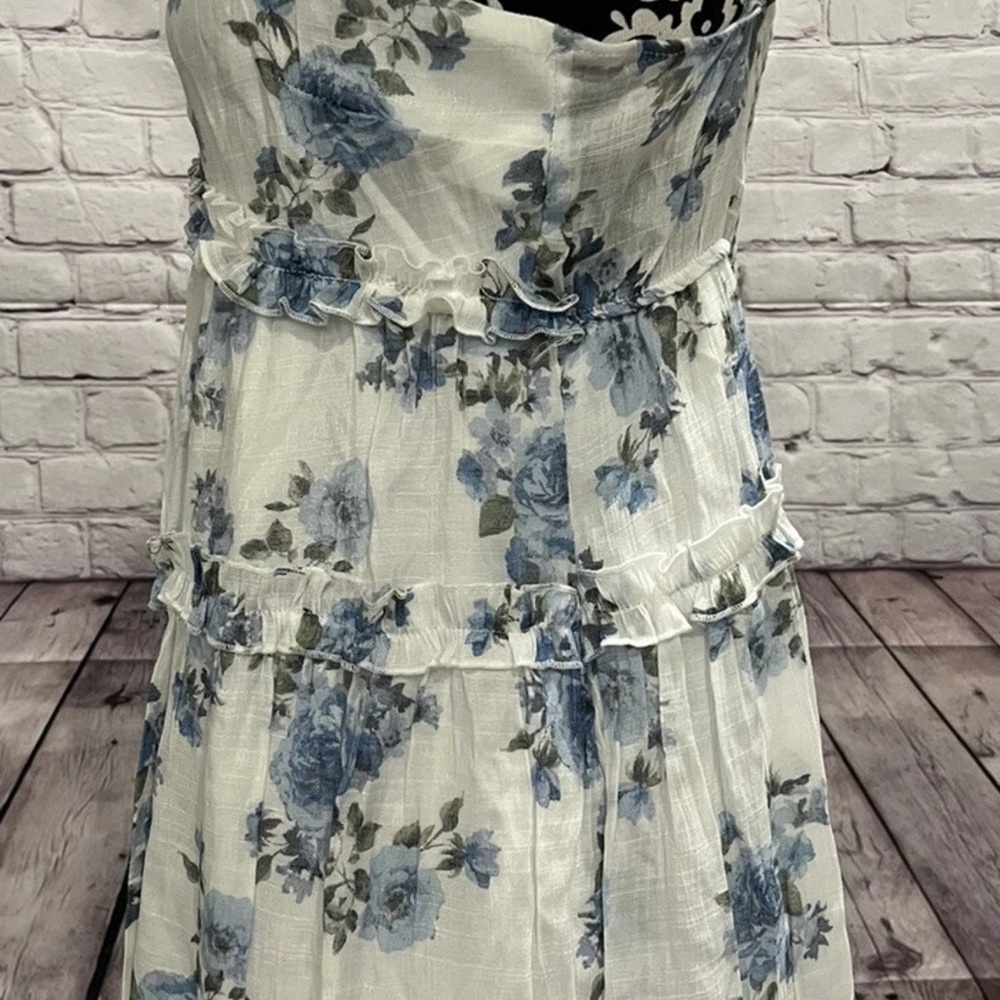 Miami White and Blue Floral Midi Dress - Picture 10 of 12